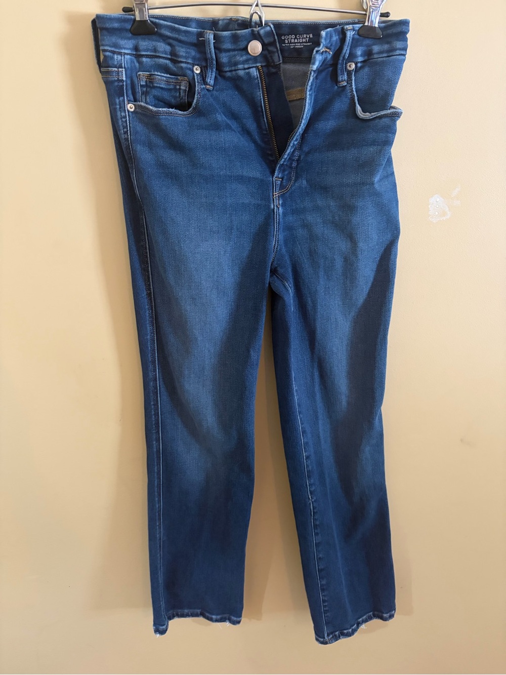 Good American Soft Tech Good Curve Straight Jeans - Picture 3 of 6